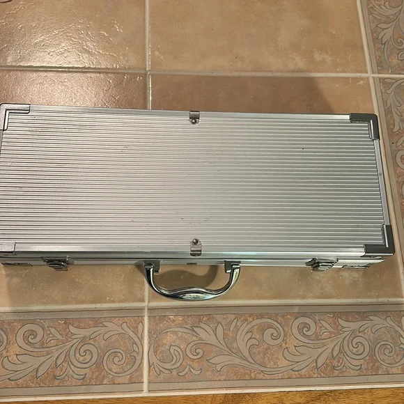 EUC Stainless Steel BBQ SET - Picture 5 of 8